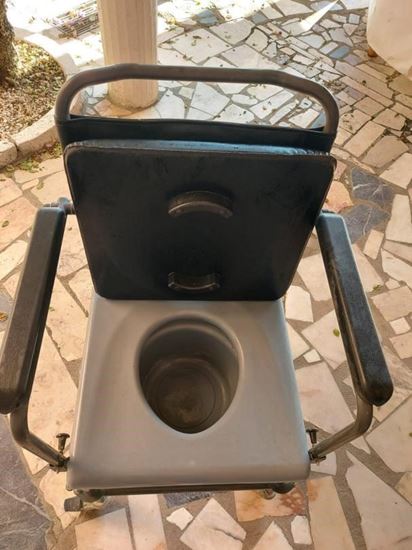 Picture of Cadeira de banho/ sanitária Invacare