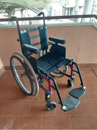 Picture of Cadeira de rodas manual 